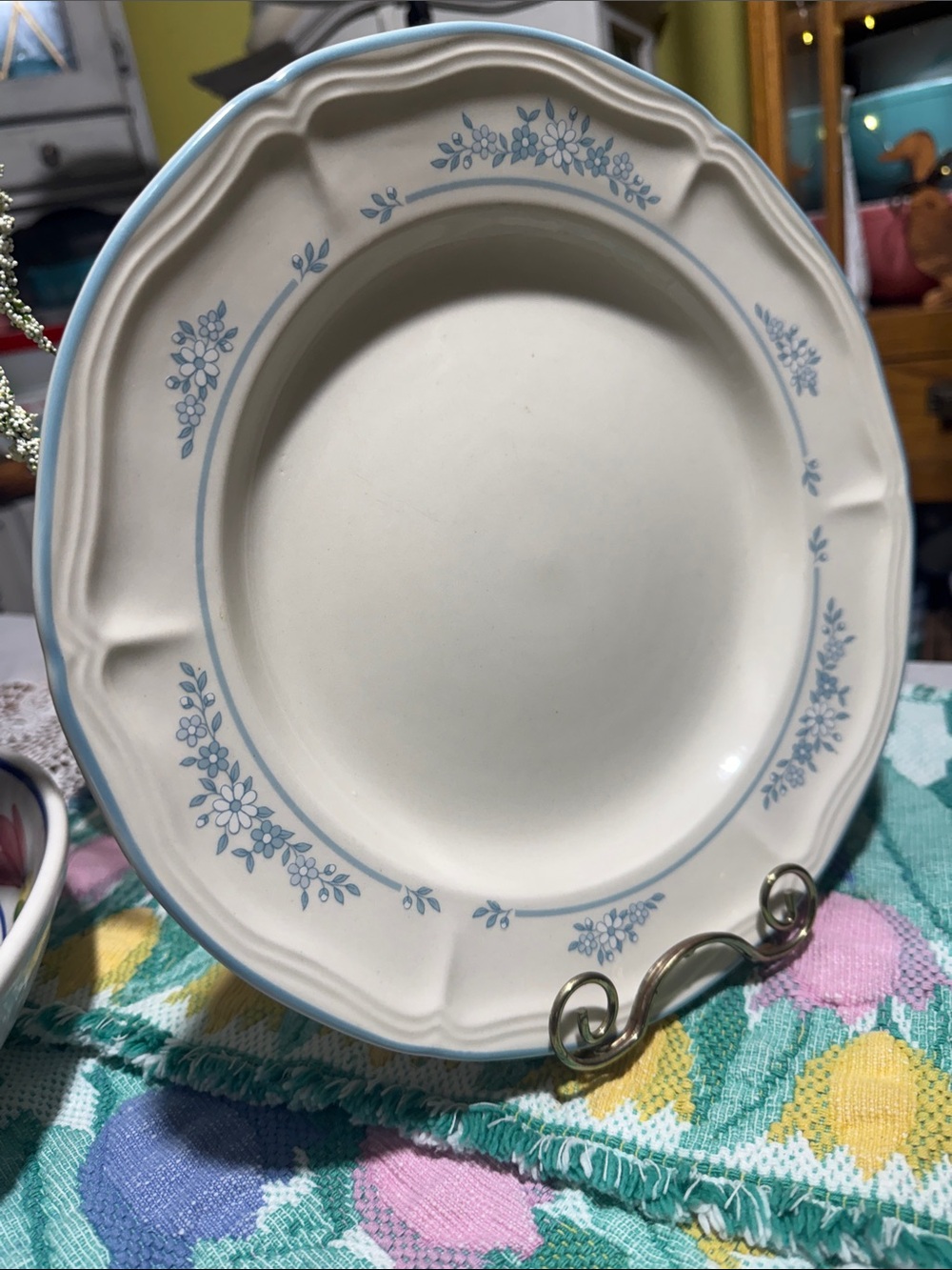 Vintage stoneware blue floral Cottagecore dinner plate set of 4